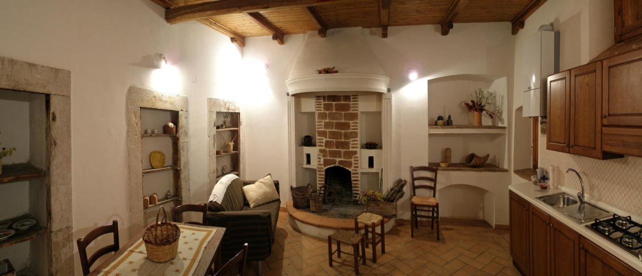 Le Siepi Country House Santo Stefano Di Sessanio Exterior foto